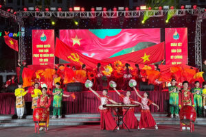 Phường Bồ Đề tổ chức chương trình nghệ thuật chào mừng 01 năm thành lập