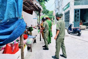 Xã Nam Phù ra quân lập lại trật tự đô thị