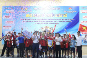 Bế mạc Giải bóng đá thiếu niên hè xã Quảng Oai năm 2026