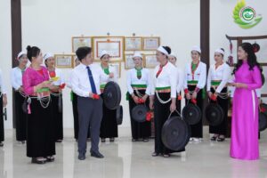 Phú Cát đưa văn hóa cồng chiêng Mường lên không gian số